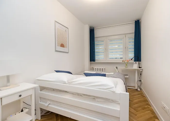 Shortstaypoland Solidarnosci B158 Warsaw